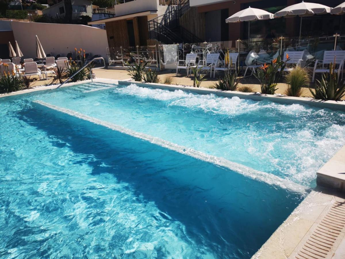 Mobil Home Neuf Camping L Ile Dor Plage St Raphael Avec Piscine Saint-Raphaël Extérieur photo
