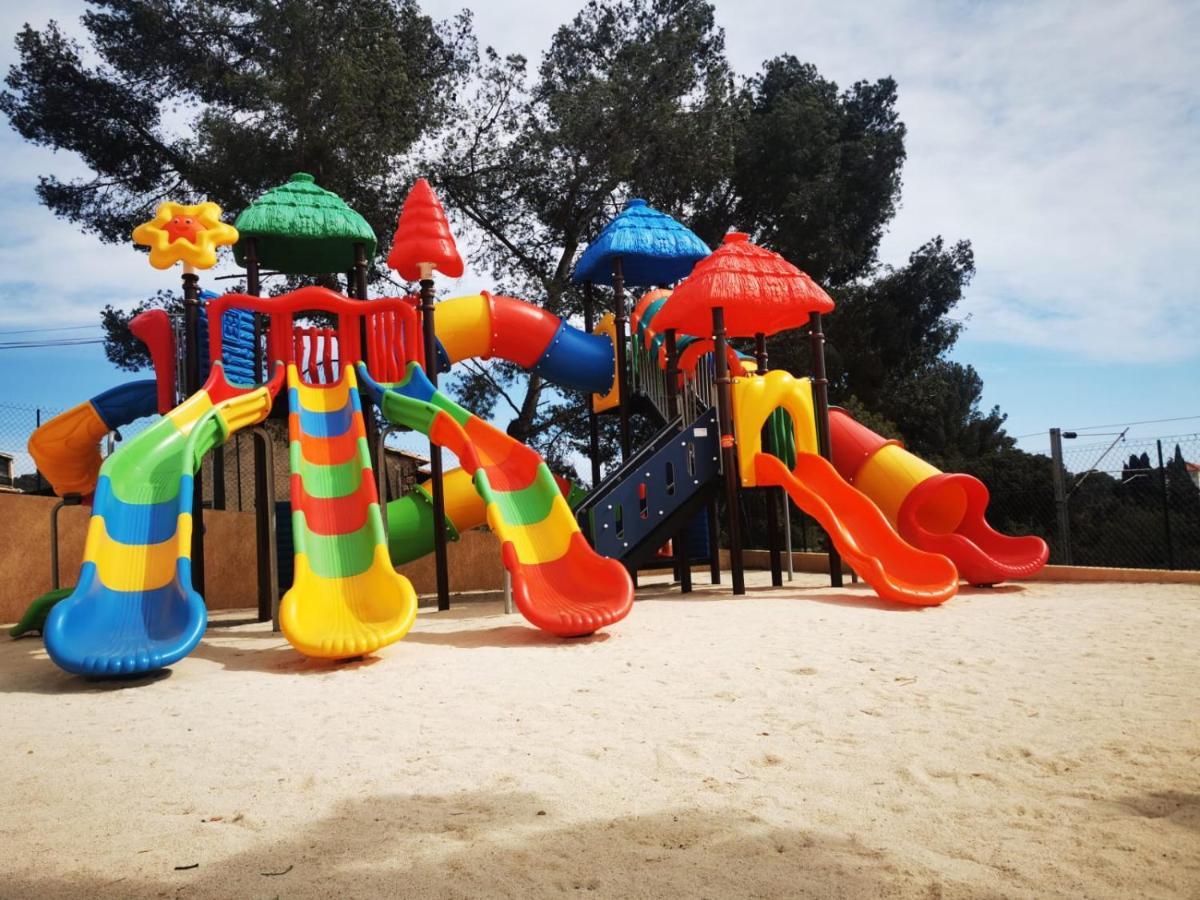 Mobil Home Neuf Camping L Ile Dor Plage St Raphael Avec Piscine Saint-Raphaël Extérieur photo
